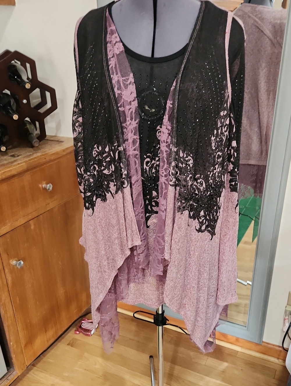 Lace-Trim Layered Kimono Cardigan in Dusty Mauve and Black
